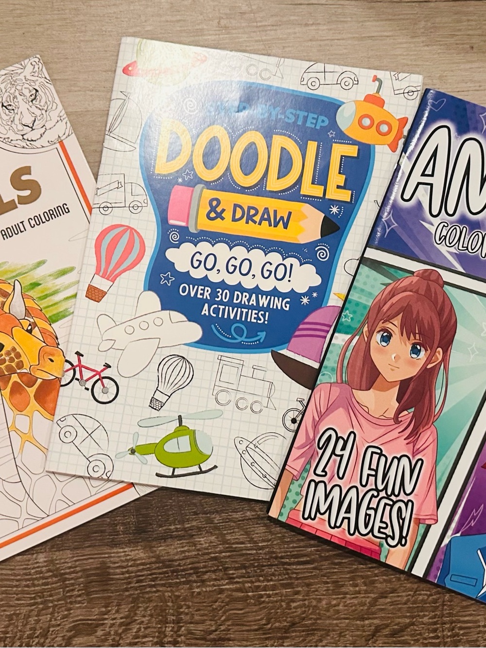 Doodle & Draw Go, Go, Go! Activity Book - Anime and Cars Tats